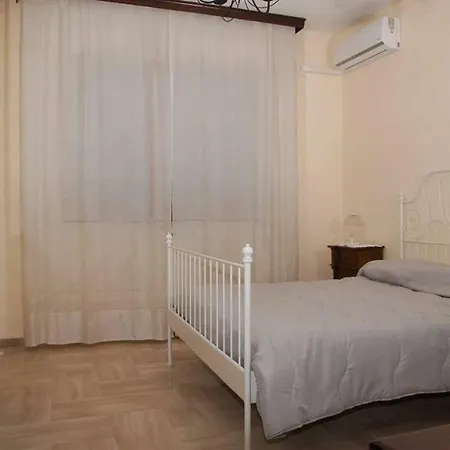 La Bougainvillea أندريا