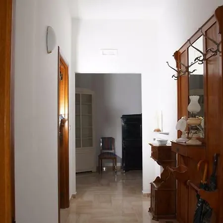 La Bougainvillea فندق مبيت وإفطار أندريا